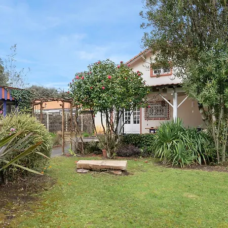 Maison Pour 8 - Proche Plages